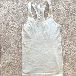 Lululemon Racerback White Run Swiftly Tech Tank size 2